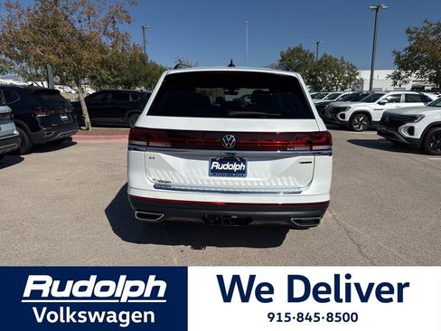 New 2026 Volkswagen Atlas SE image 4