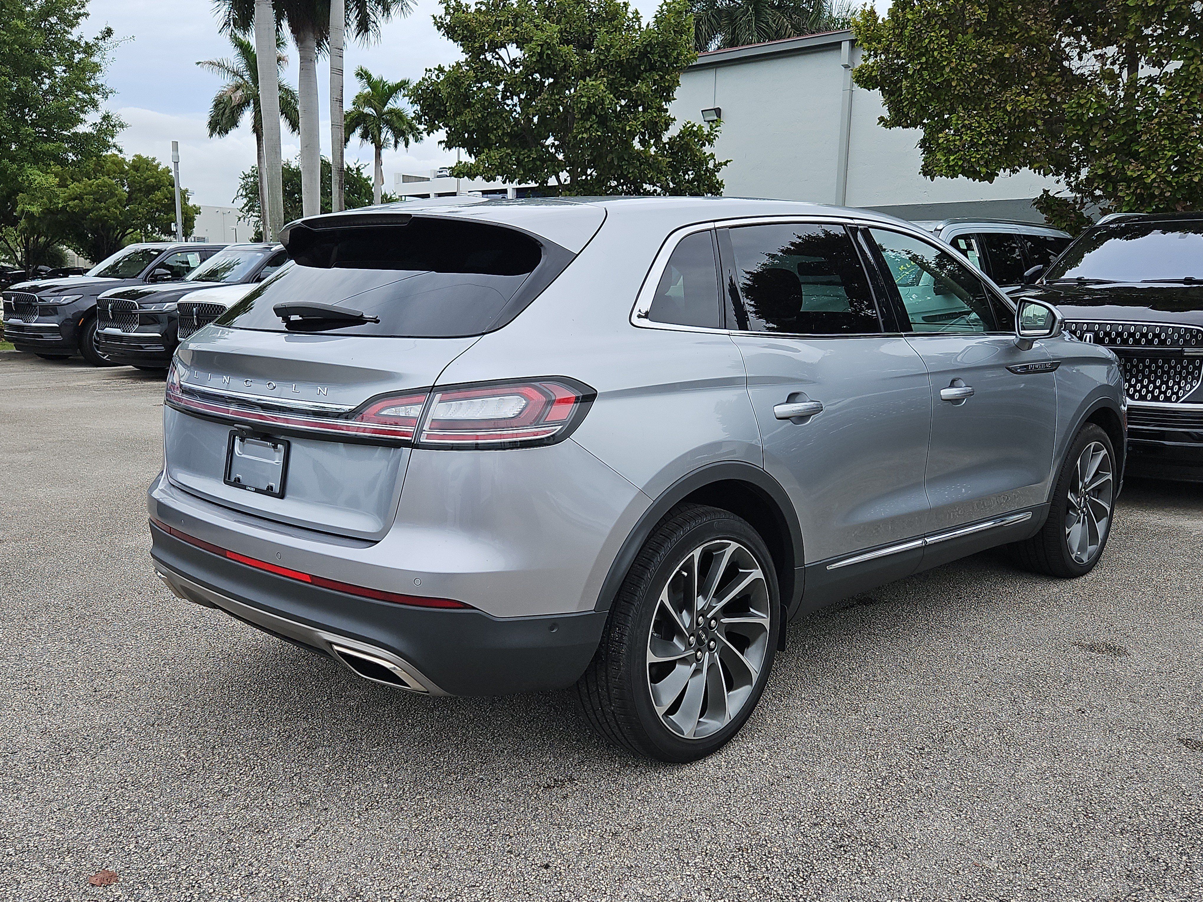 Used 2023 Lincoln Nautilus Reserve w/ Equipment Group 201A AWD/4WD image 4