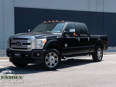 Used 2016 Ford F250 Platinum w/ FX4 Off-Road Package AWD/4WD image 1