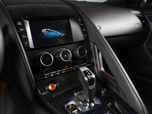 Used 2015 Jaguar F-TYPE S RWD image 48