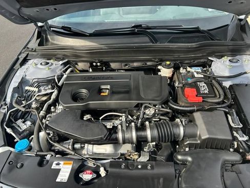 Used 2021 Honda Accord Touring image 9