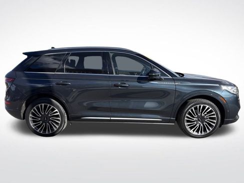 Used 2021 Lincoln Corsair Reserve w/ Equipment Group 201A image 6