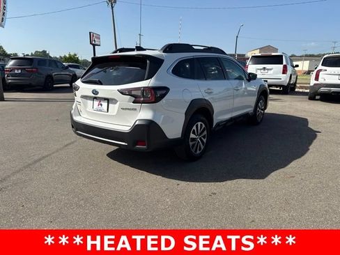 Used 2023 Subaru Outback Premium AWD/4WD image 3