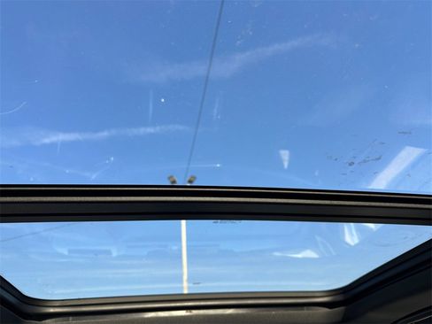 New 2026 Chevrolet Suburban Premier image 28