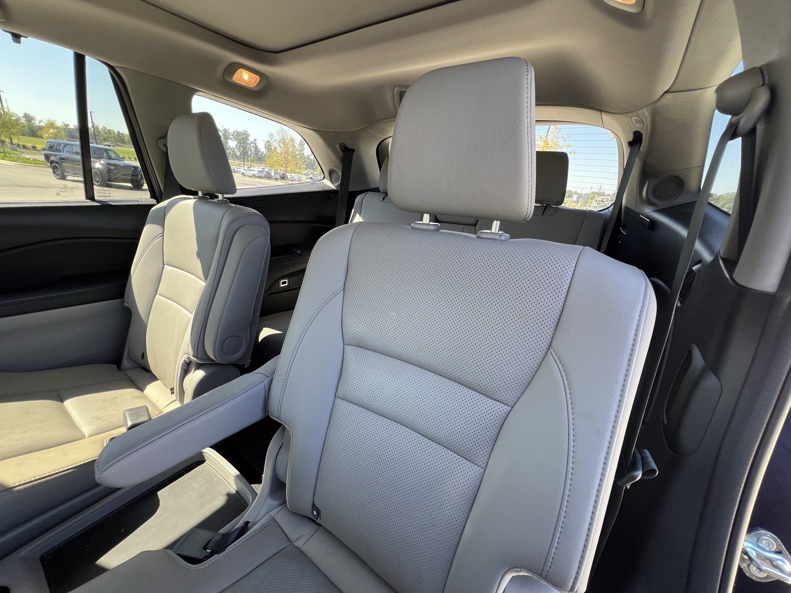 Used 2019 Honda Pilot Elite image 33