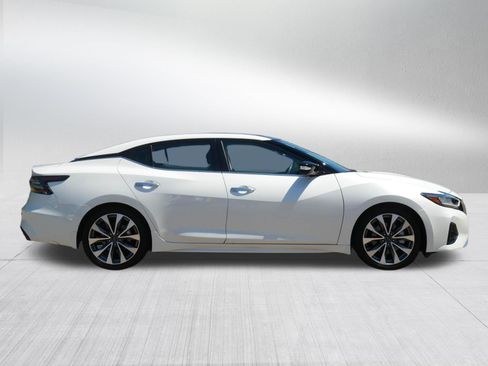 Certified 2023 Nissan Maxima Platinum w/ Sport Mat Group FWD image 8