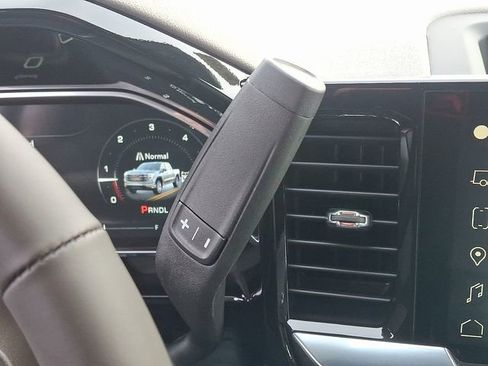 New 2026 GMC Sierra 1500 SLE image 11