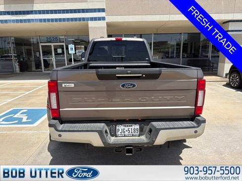 Used 2021 Ford F350 Lariat w/ Lariat Ultimate Package AWD/4WD image 4