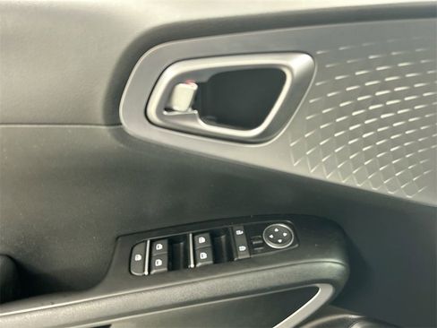 Certified 2023 Kia Soul S image 11