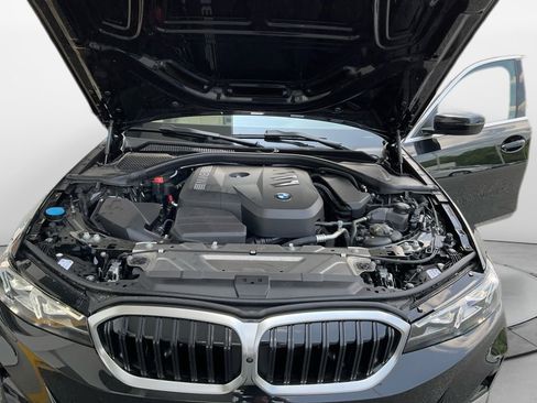 Certified 2025 BMW 330i Sedan w/ Premium Package image 16