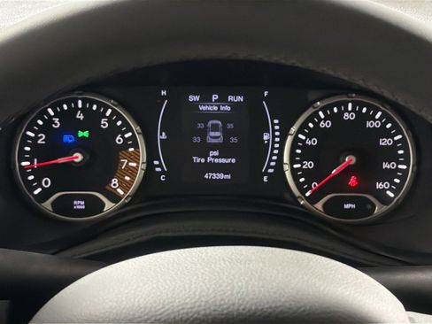 Used 2019 Jeep Renegade Latitude image 17