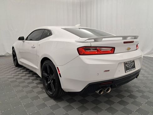 Used 2017 Chevrolet Camaro SS image 5