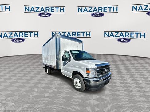New 2026 Ford E-350 and Econoline 350 Super Duty w/ Driver's Safety Package image 2
