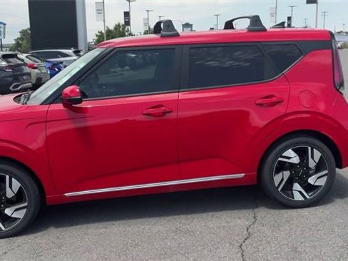 Certified 2025 Kia Soul GT-Line w/ GT-Line Technology Package image 4