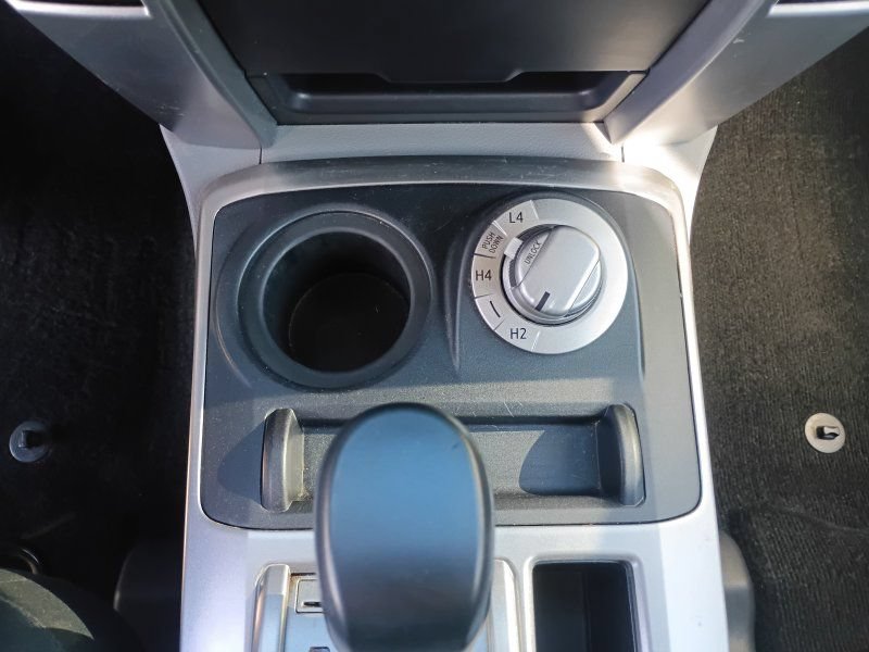 Used 2013 Toyota 4Runner SR5 AWD/4WD image 12