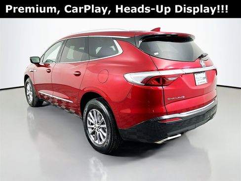 Used 2024 Buick Enclave Premium image 6