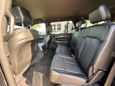 Certified 2024 Jeep Wagoneer L Series II RWD image 12
