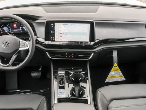 New 2026 Volkswagen Atlas Cross Sport SEL AWD/4WD image 36