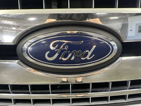 Used 2018 Ford F150 XLT w/ XTR Package AWD/4WD image 29