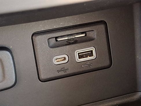 Used 2021 GMC Acadia Denali w/ Denali Ultimate Package image 36