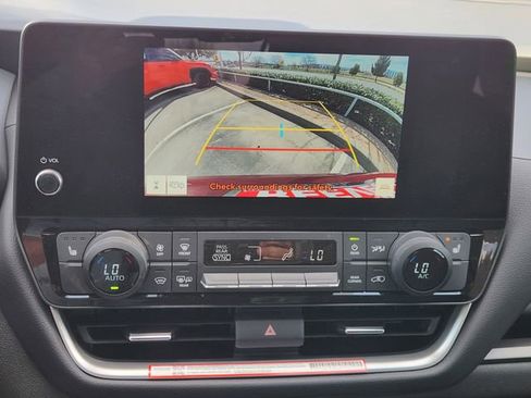 New 2026 Toyota Grand Highlander XLE image 13