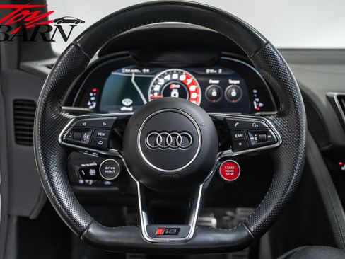 Used 2018 Audi R8 V10 image 30