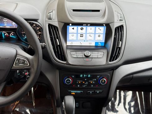 Used 2018 Ford Escape SE w/ SE Sync 3 Package image 18