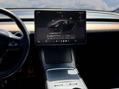 Used 2023 Tesla Model Y Long Range AWD/4WD image 9