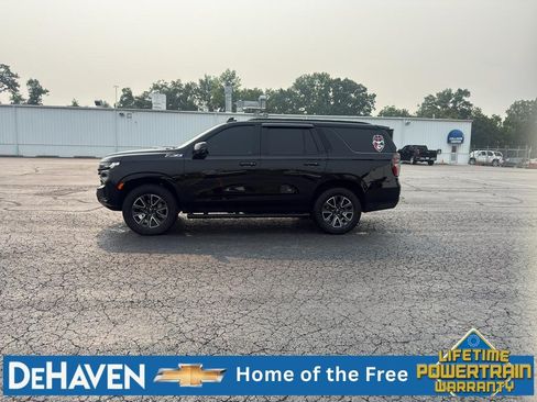 Used 2023 Chevrolet Tahoe Z71 w/ Luxury Package AWD/4WD image 3