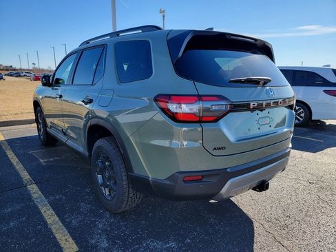 New 2026 Honda Pilot TrailSport image 4