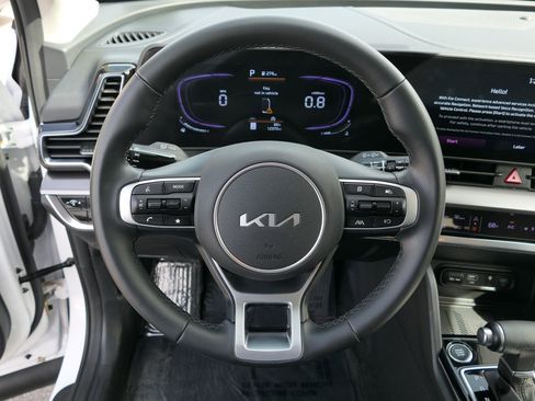 Used 2023 Kia Sportage EX image 17