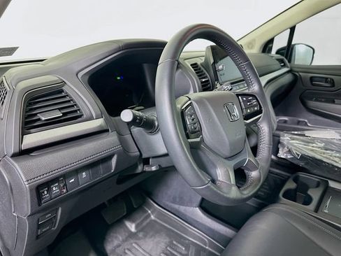 Used 2025 Honda Odyssey EX-L image 10