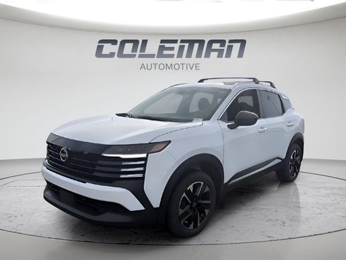 New 2026 Nissan Kicks SV w/ SV Premium Package AWD/4WD image 1