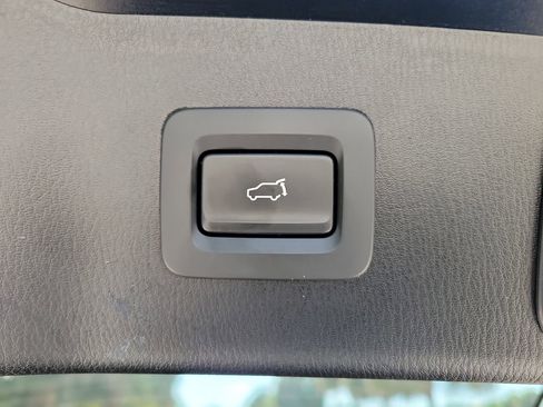 Used 2025 MAZDA CX-5 AWD 2.5 S w/ Preferred Package image 9