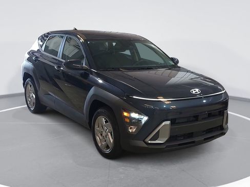 Certified 2026 Hyundai Kona SE FWD image 3