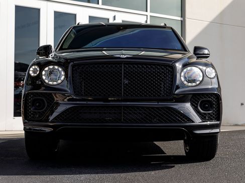 Used 2022 Bentley Bentayga image 10