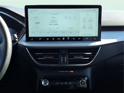 New 2025 Ford Escape SE w/ PHEV Premium Package image 20