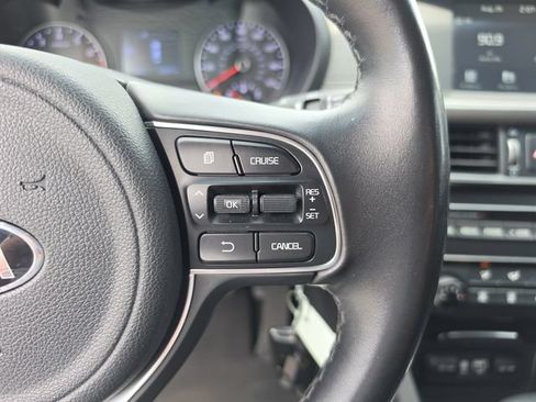 Used 2018 Kia Optima S FWD image 37