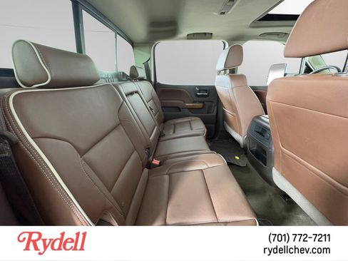 Used 2016 Chevrolet Silverado 2500 High Country w/ Duramax Plus Package image 17