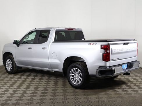Used 2022 Chevrolet Silverado 1500 LT AWD/4WD image 8