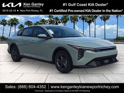 New 2025 Kia K4 LXS