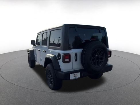 Used 2025 Jeep Wrangler Unlimited Sport AWD/4WD image 14