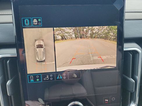 New 2026 GMC Acadia Elevation w/ Elevation Premium Package FWD image 14