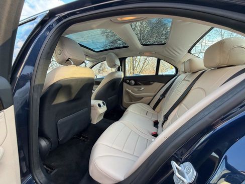 Used 2015 Mercedes-Benz C 300 4MATIC Sedan image 20