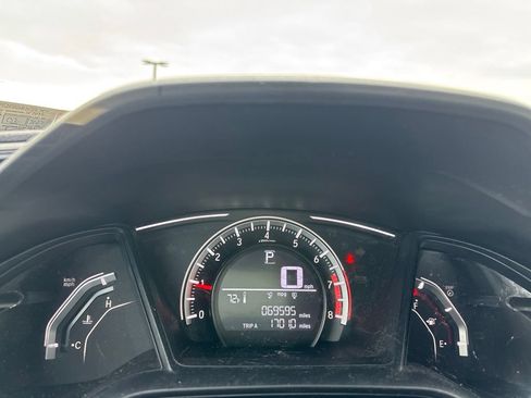 Used 2017 Honda Civic LX image 9