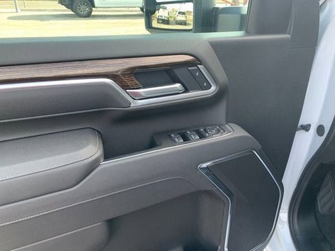 New 2026 GMC Sierra 2500 SLE w/ SLE Value Package; image 16