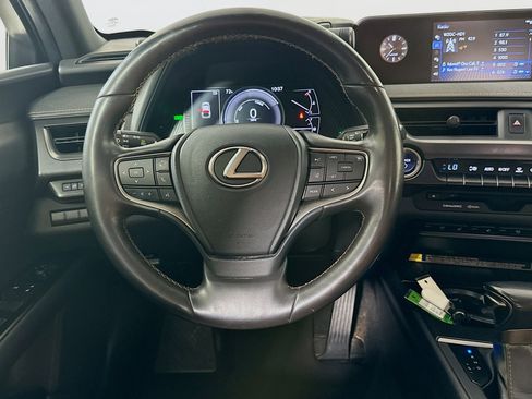Used 2020 Lexus UX 250h w/ Premium Package image 18