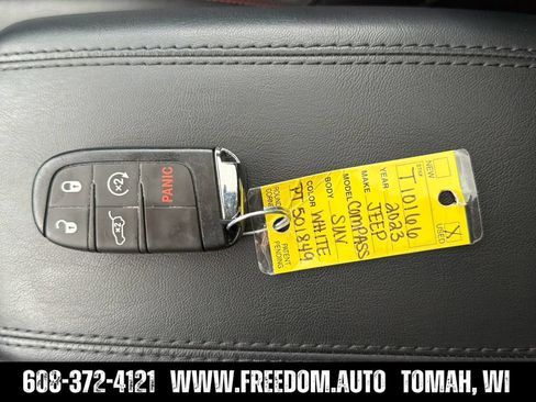 Used 2023 Jeep Compass Trailhawk w/ Trailhawk Elite Group AWD/4WD image 29