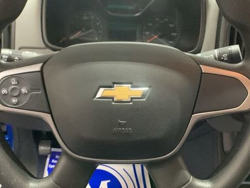 Used 2022 Chevrolet Colorado W/T w/ Custom Special Edition image 13