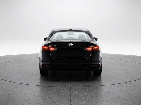 Used 2025 Nissan Altima 2.5 SV image 6